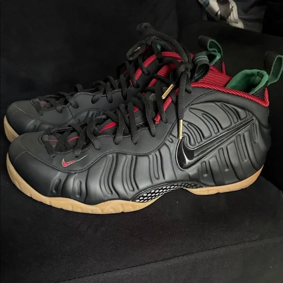 USED Foamposite “Gucci” Black, red and green Sneakers with  display picture 2